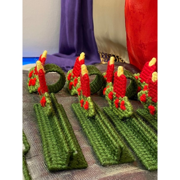 Vintage, Handmade, 12 piece 4 place setting Hostess Needlepoint plastic canvas. - Picture 9 of 10